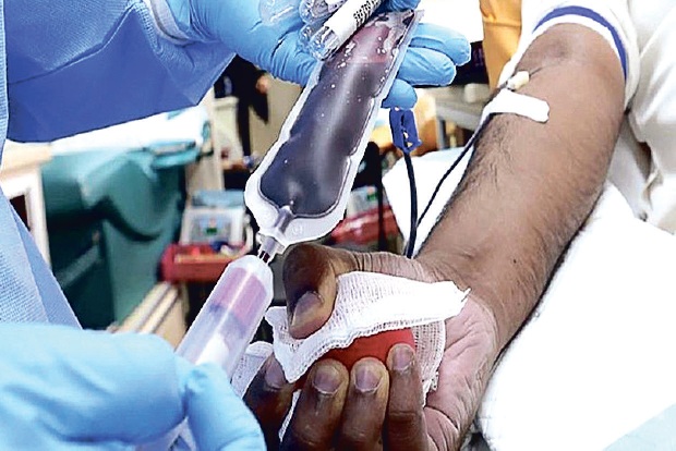 As elective surgeries pick up in city, blood banks struggle to find donors