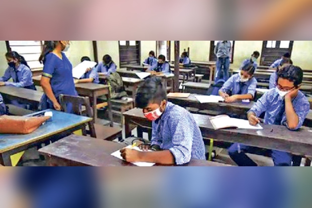 Kalvi Tholaikatchi plans more programmes for English medium students