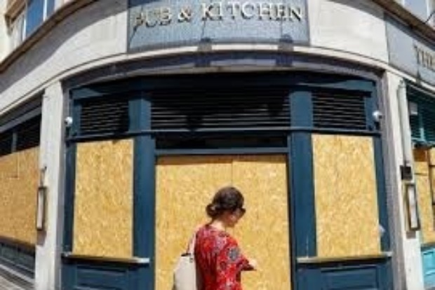 Pingdemic: English businesses buckle under COVID-19 isolation demands