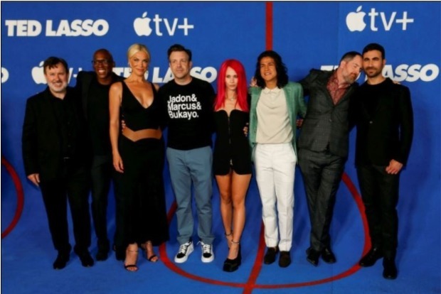 Sugary treats in hand, TVs Ted Lasso takes the field again