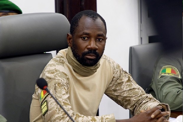 Malis president says he was unharmed in stabbing attempt