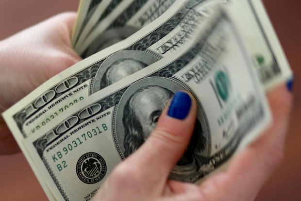 Forex reserves zoom to record high of USD 612.73 bn