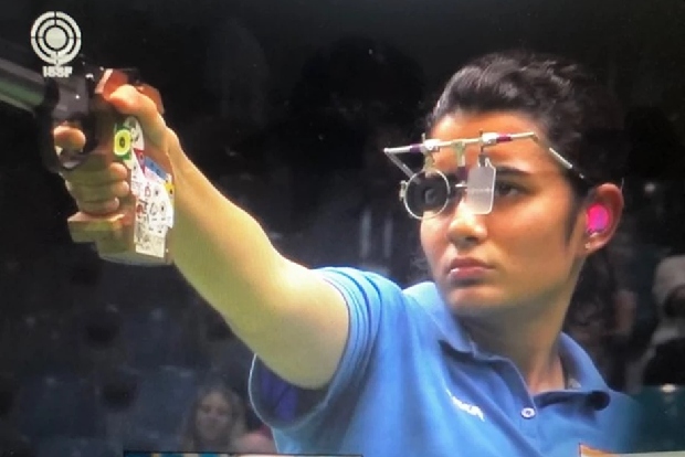 Tokyo Olympics: Manu Bhaker, Yashaswini Deswal fail to qualify for medal round in Womens 10m Air Pistol event