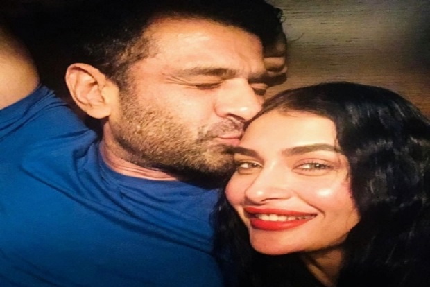 Eijaz Khan shares key to successful, happy relationship Eijaz Khan shares key to successful, happy relationship