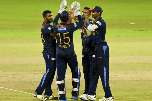 T20 International: Sri Lanka thrash India by 7 wickets to win series 2-1