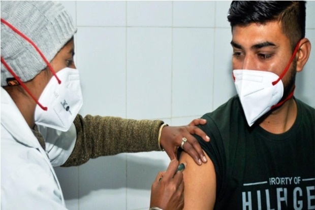 Chennai suburban youths flock to pvt hospitals for jab Chennai suburban youths flock to pvt hospitals for jab