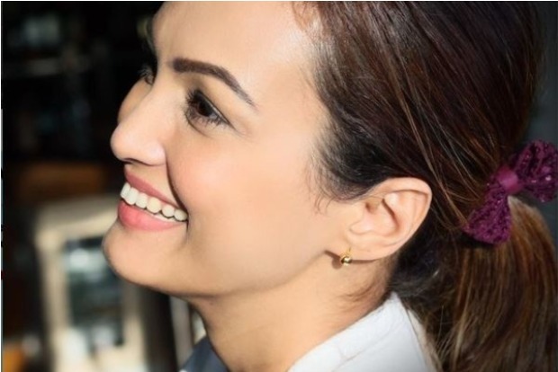 Nisha Rawal accuses Karan Mehra of having an affair, beating her