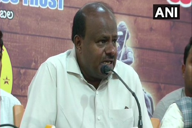 Kumaraswamy slams Knataka govt over handling foot-and-mouth disease outbreak