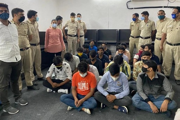 Delhi Police busts fake international call centre in Naraina