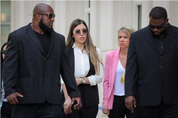 Wife of convicted Mexican drug kingpin El Chapo to plead guilty -report