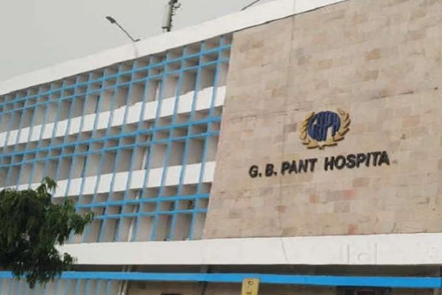 Delhi hospital official apologises to staff over controversial no Malayalam circular