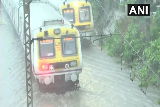 Mumbai: Halted local trains resume services as waterlogging clears