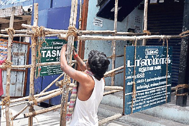 Wear mask if you want service at Tasmac outlets, says Senthil Balaji
