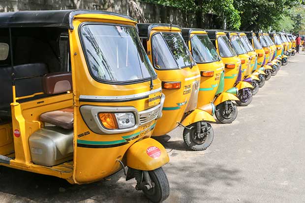 Auto drivers’ union petitions Chief Secy to scrap need for e-registration