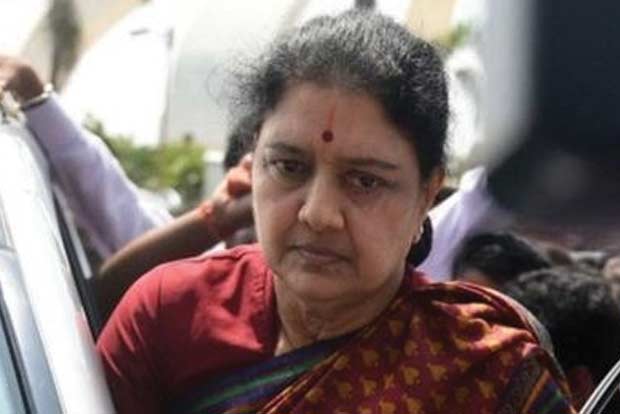 Not to be cowed down, Sasikala interacts with AIADMK workers in Edappadi