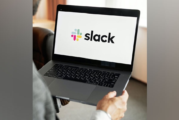 Slacks new feature will let users schedule messages Slacks new feature will let users schedule messages