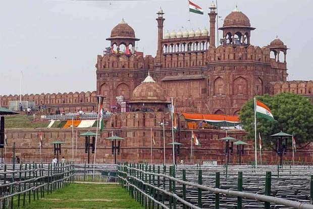 Monuments reopen, but people not too keen to visit iconic sites Monuments reopen, but people not too keen to visit iconic sites