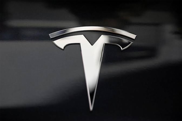 Tesla reduces energy capacity of battery pack in new Model S Tesla reduces energy capacity of battery pack in new Model S