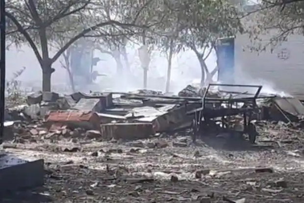 5-yr-old among 3 die in blast at illegal cracker unit in Sattur 5-yr-old among 3 die in blast at illegal cracker unit in Sattur