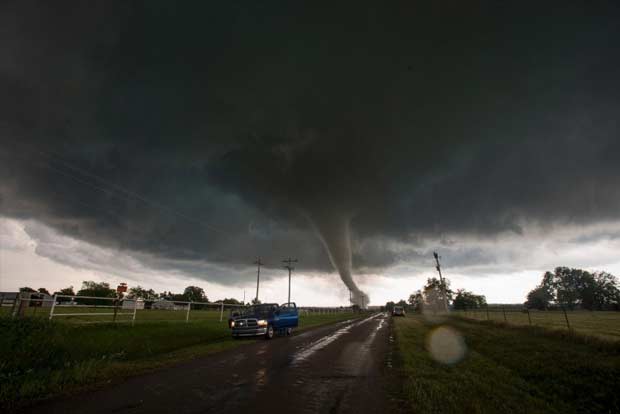 3 dead, hundreds injured by rare tornado in Czech Republic