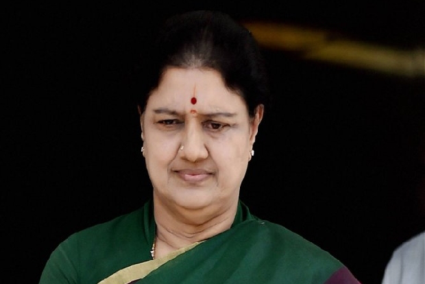 Sasikala forms war room at home, calls AIADMK functionaries
