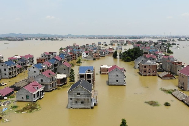 China renews yellow alert for rainstorms