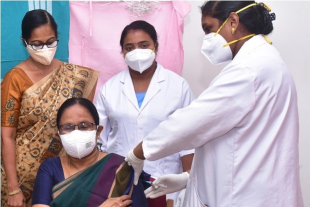 Kerala Health Minister, 2 Cabinet Colleagues Take First Dose Of Covid-19 Vaccine Kerala Health Minister, 2 Cabinet Colleagues Take First Dose Of Covid-19 Vaccine