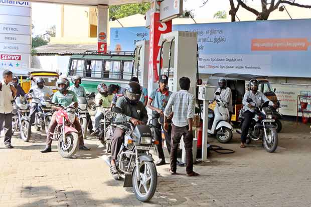 Petrol, diesel rate unchanged for 4th consecutive day