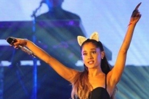 Ariana Grande enjoys rare night-out with fiance Dalton Gomez