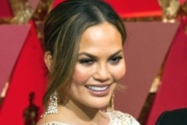 Chrissy Teigen slams media, supports Meghan Markle