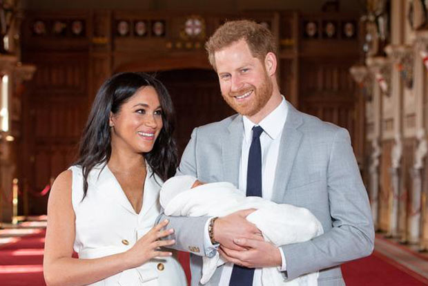 Meghan says British royals worried about her sons dark skin