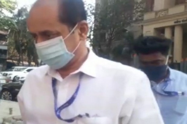 Ambani security scare: NIA arrests police officer Waze after 12-hour quizzing