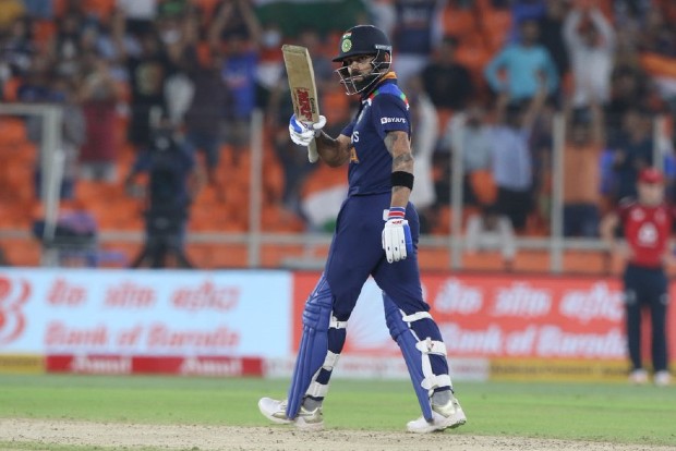 India beat England by seven wickets in second T20 to level series