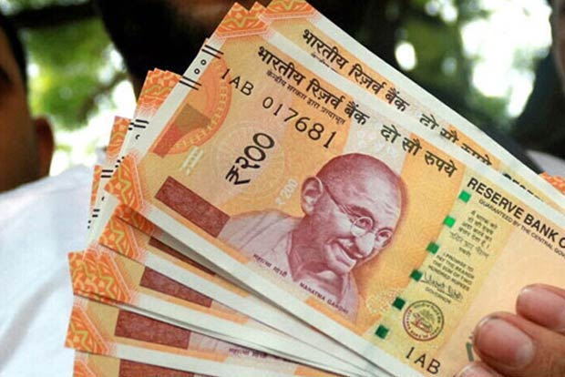 Trio held in possession of counterfeit notes