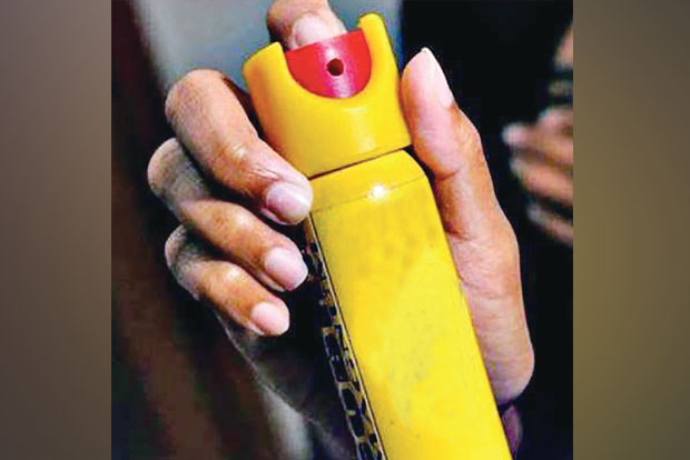 Gang uses pepper spray on trio to rob gold, cash in Virugambakkam Gang uses pepper spray on trio to rob gold, cash in Virugambakkam