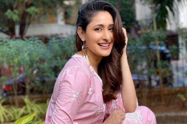 Balakrishnas passion for cinema unmatchable: Pragya Jaiswal