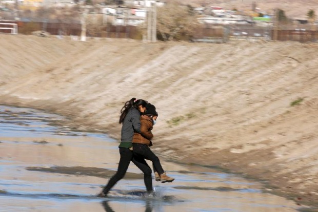 Republicans seize on immigration as border crossings surge