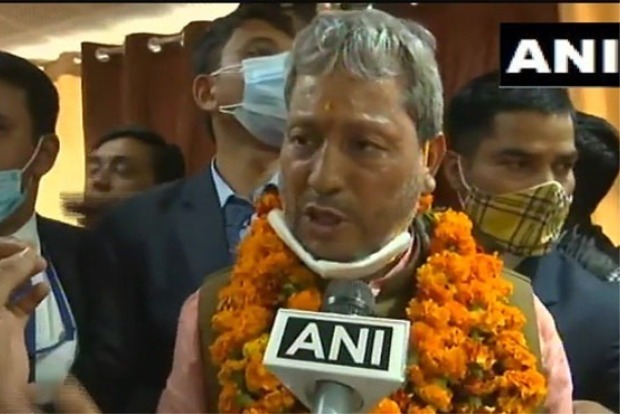 Celebrities react to Uttarakhand CMs ripped jeans remark