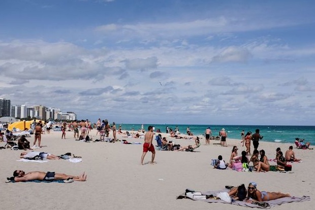 Miami Beach declares state of emergency over large gatherings of spring breakers