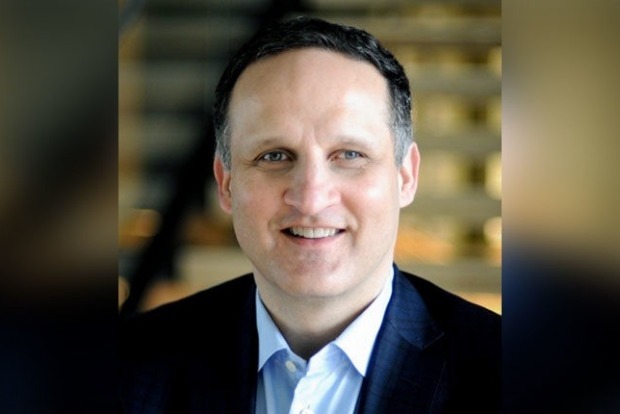 Amazon names Adam Selipsky as new AWS head Amazon names Adam Selipsky as new AWS head