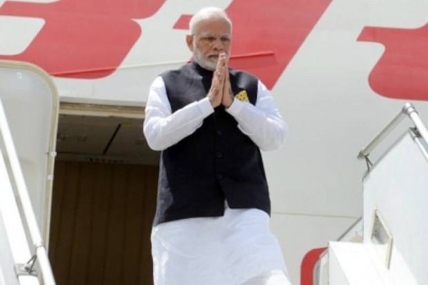 Hasina rolls out red carpet for Modi