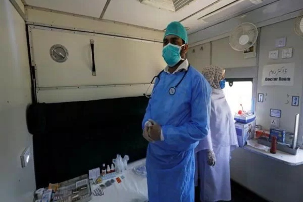 Pak bans gatherings in COVID-19 hotspots to counter third wave