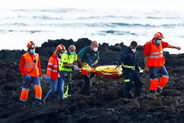 2 dead, 9 missing as migrant boat capsizes off Spain