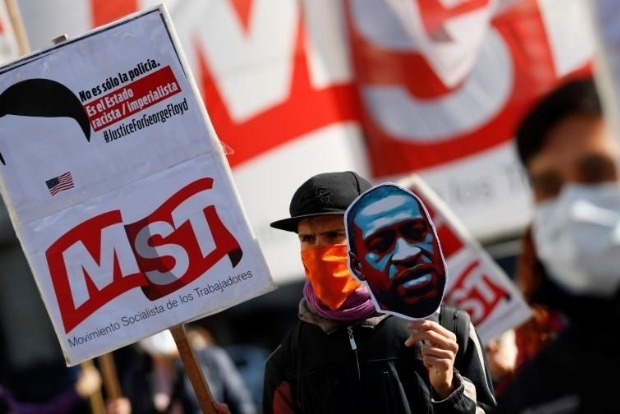 Witness Describes Seeing Floyd Slowly Fade Away