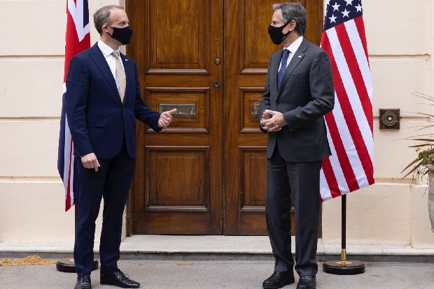 Blinken discusses pandemic, FTA with UK Foreign Minister