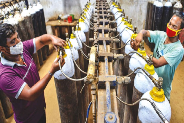 TN O2 stocks only till Sat, HC asks Centre to ensure supply