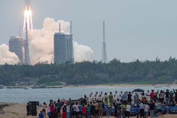 China slams US double standards, plays down concerns over rocket debris falling in Indian Ocean