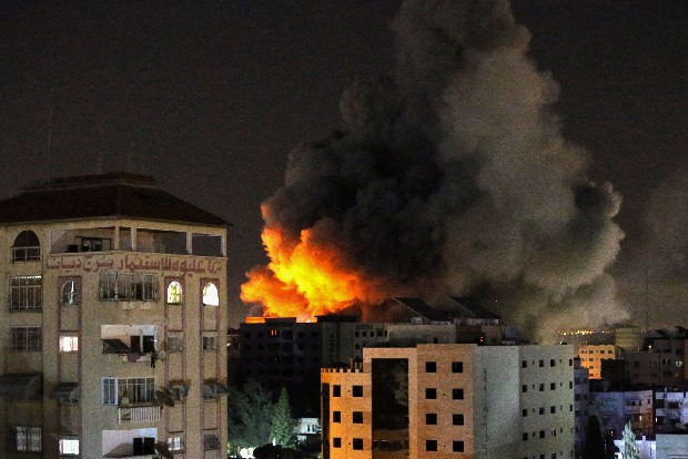 Israel-Gaza violence spirals as Netanyahu vows to intensify attacks