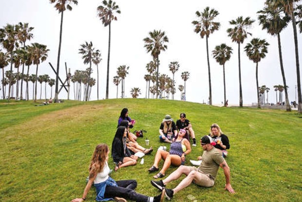 Placing a threshold on quantum of meaningful friendships