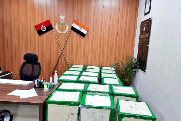 Gurugram Police thanks Dhawan for donating oxygen concentrators